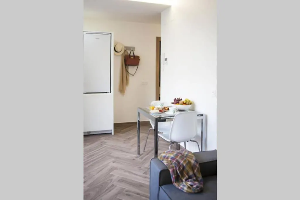 Apartment Plaza D Magdalena - Centro - Parking Cercano Seville Spain
